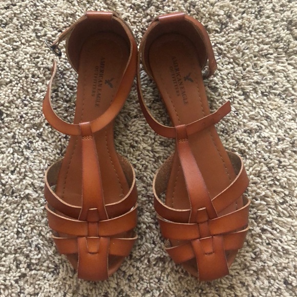 american eagle closed toe sandals